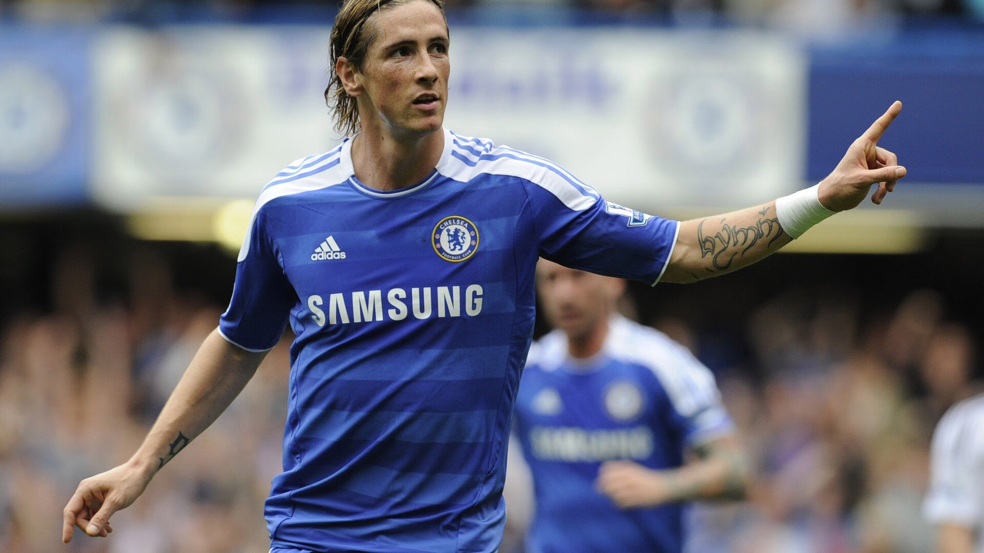 LEYU乐鱼体育官方网站-曼联锋线轮换激发前场活力输出，曼联套中锋